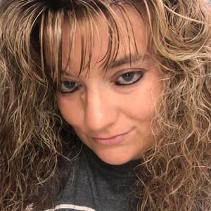 Meet your Posher, Stacy